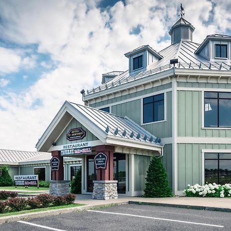 Hotel St-Bernard Saint-Bernard-de-Lacolle Εξωτερικό φωτογραφία
