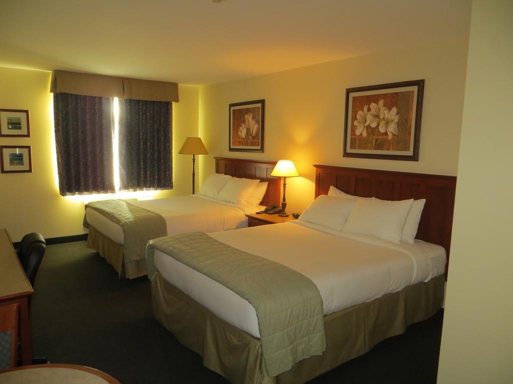 Hotel St-Bernard Saint-Bernard-de-Lacolle Δωμάτιο φωτογραφία