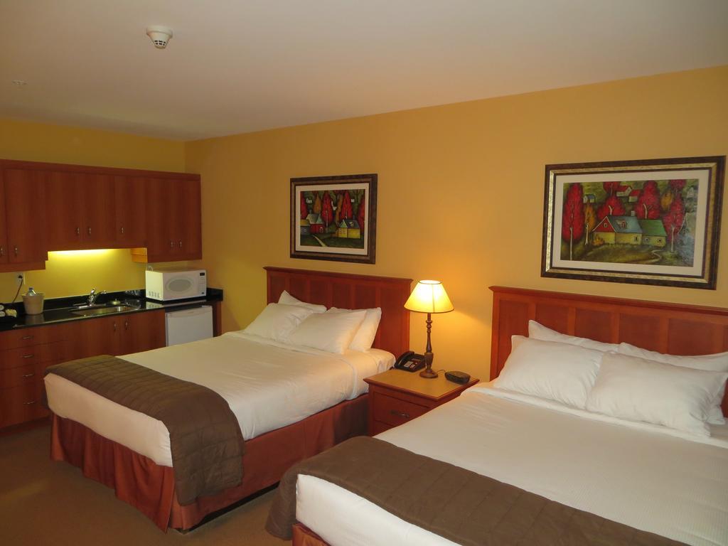 Hotel St-Bernard Saint-Bernard-de-Lacolle Δωμάτιο φωτογραφία